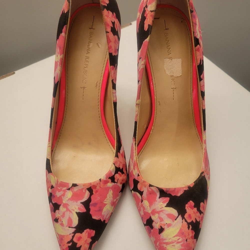Banana Republic Wmn Sz 8.5M Floral Ninah Pumps Heels